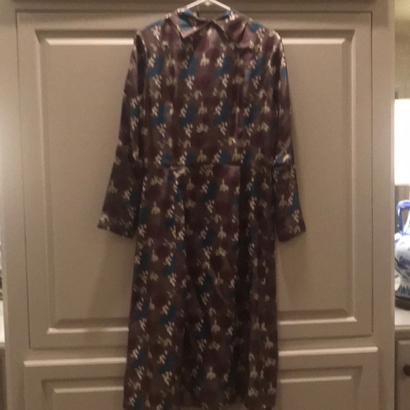 Rachel Riley flower patterned dress. - Picture 2 of 3